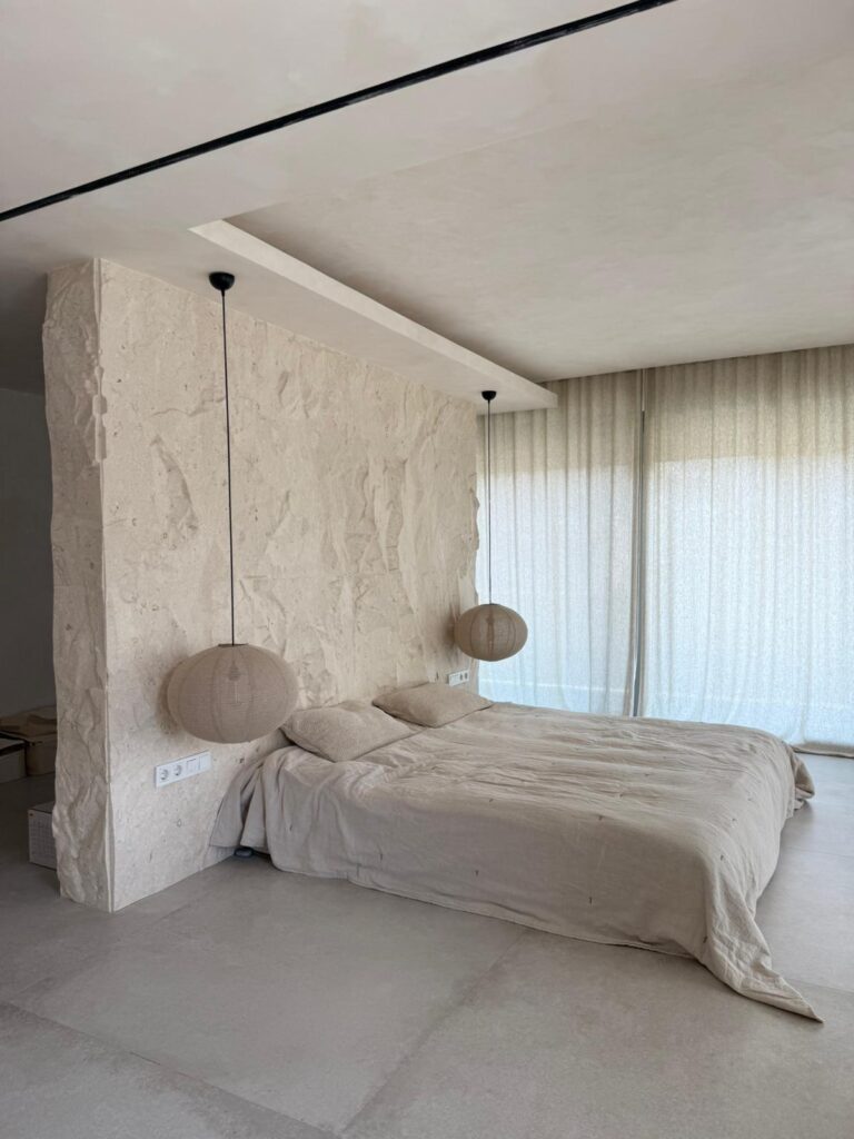 WhatsApp Image 2025-10-01 at 09.45.00 (16)